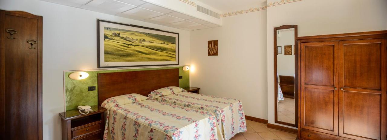 Hotel Sovestro ซานจีมิญญาโน ภายนอก รูปภาพ