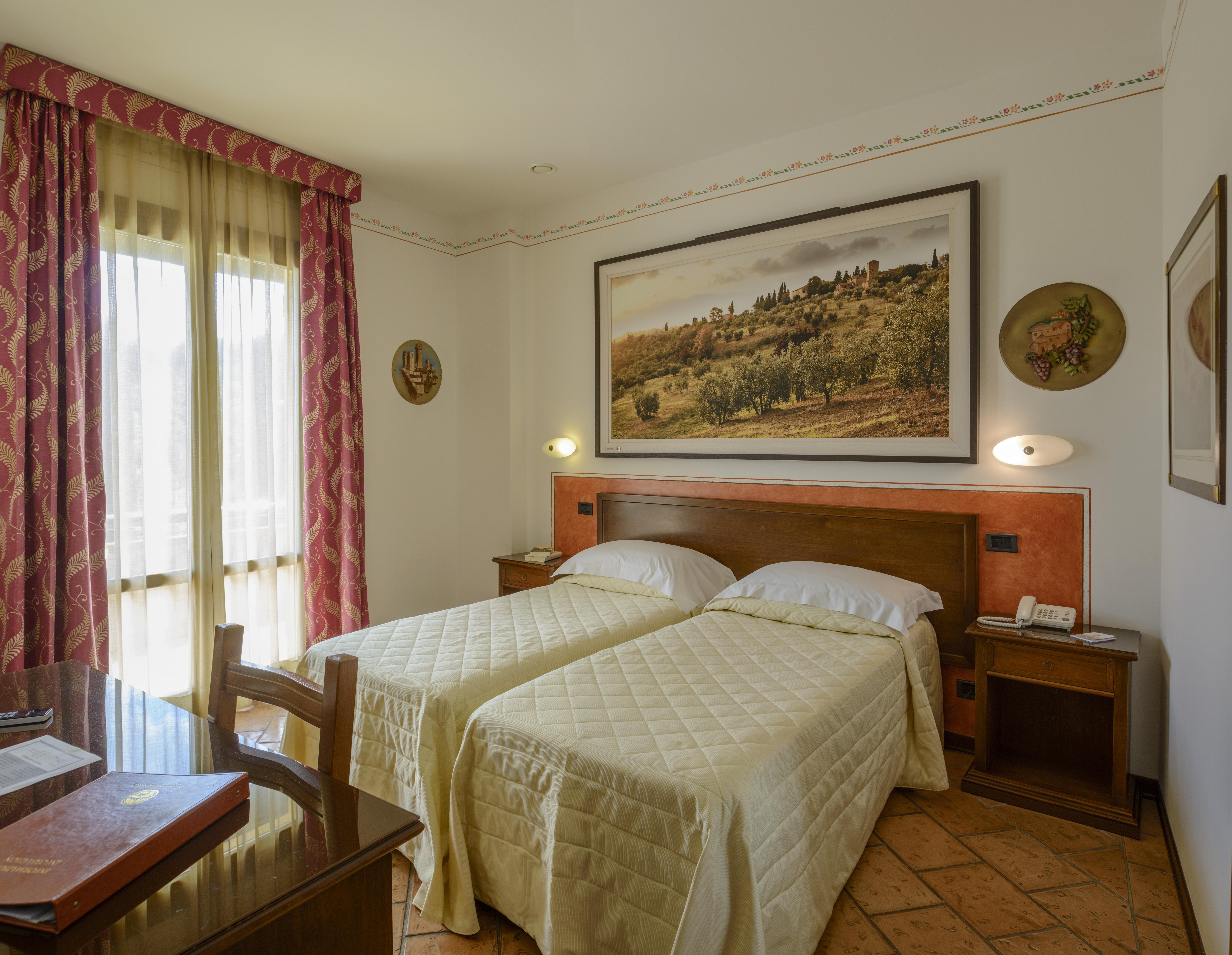 Hotel Sovestro ซานจีมิญญาโน ภายนอก รูปภาพ